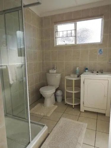 Golf Inn Guesthouse