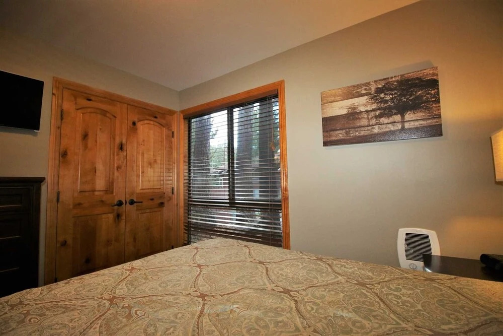 Mammoth S #110 2 Bedroom Condo