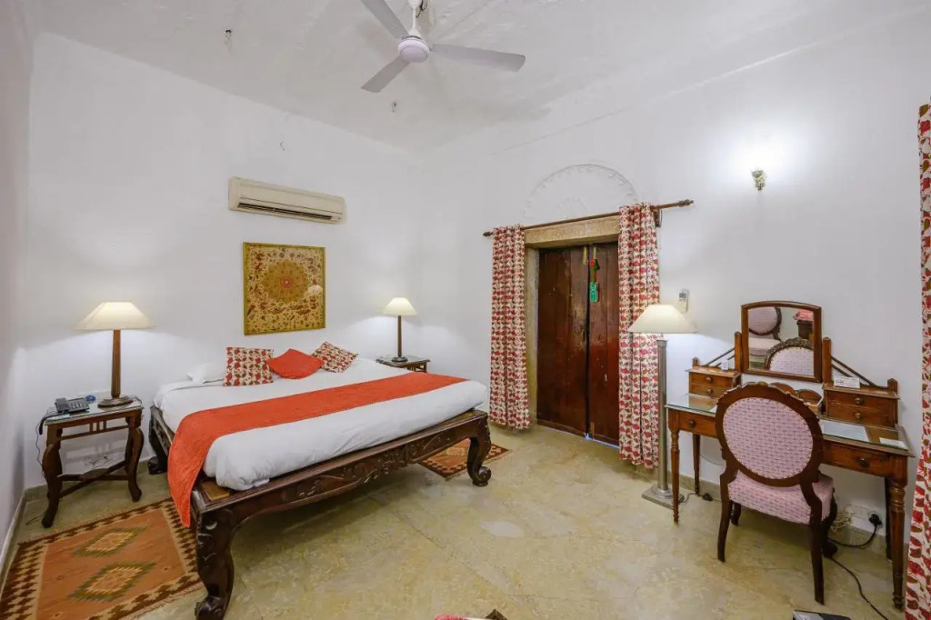 Neemrana'S - Deo Bagh