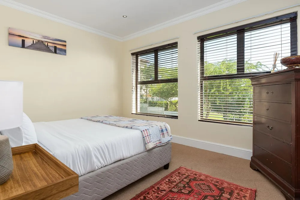 Harbour Close 18