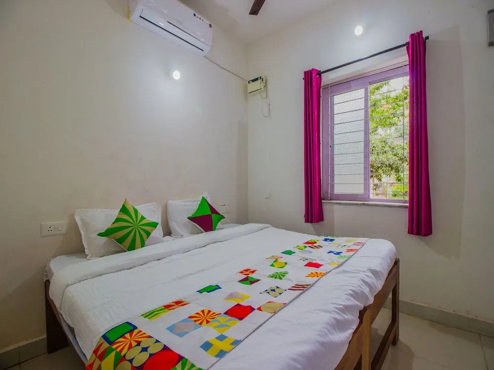 OYO 13098 Home Cozy Studio Near Uddo Beach