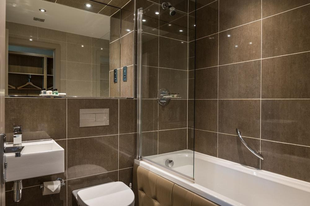 Radstone Hotel