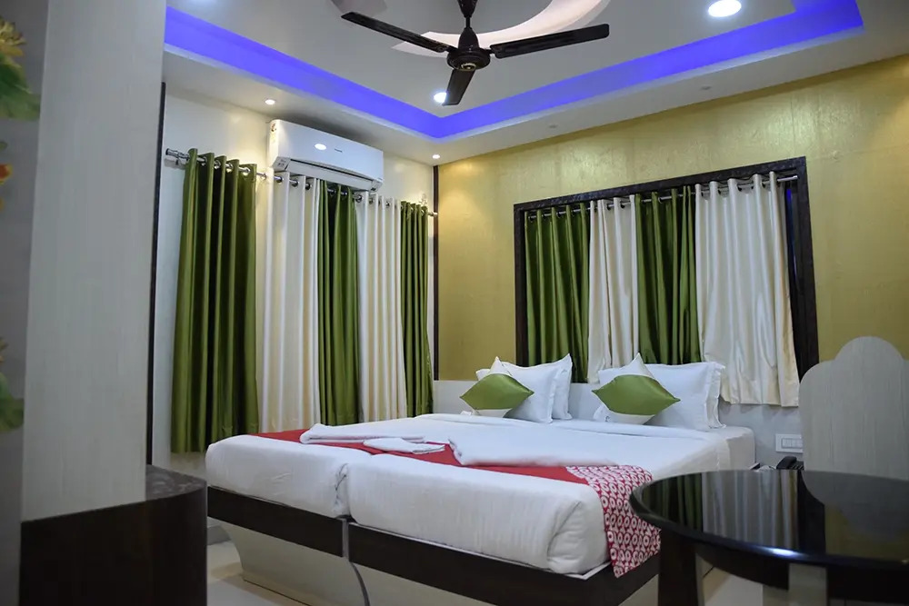 Hotel Green Edge Regency