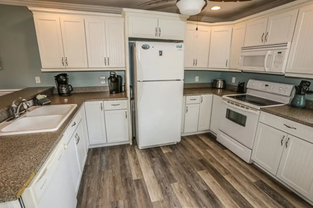 2518 Estero