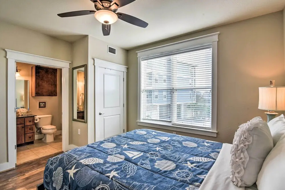 Beach Days & Resort-style Fun! Galveston Retreat