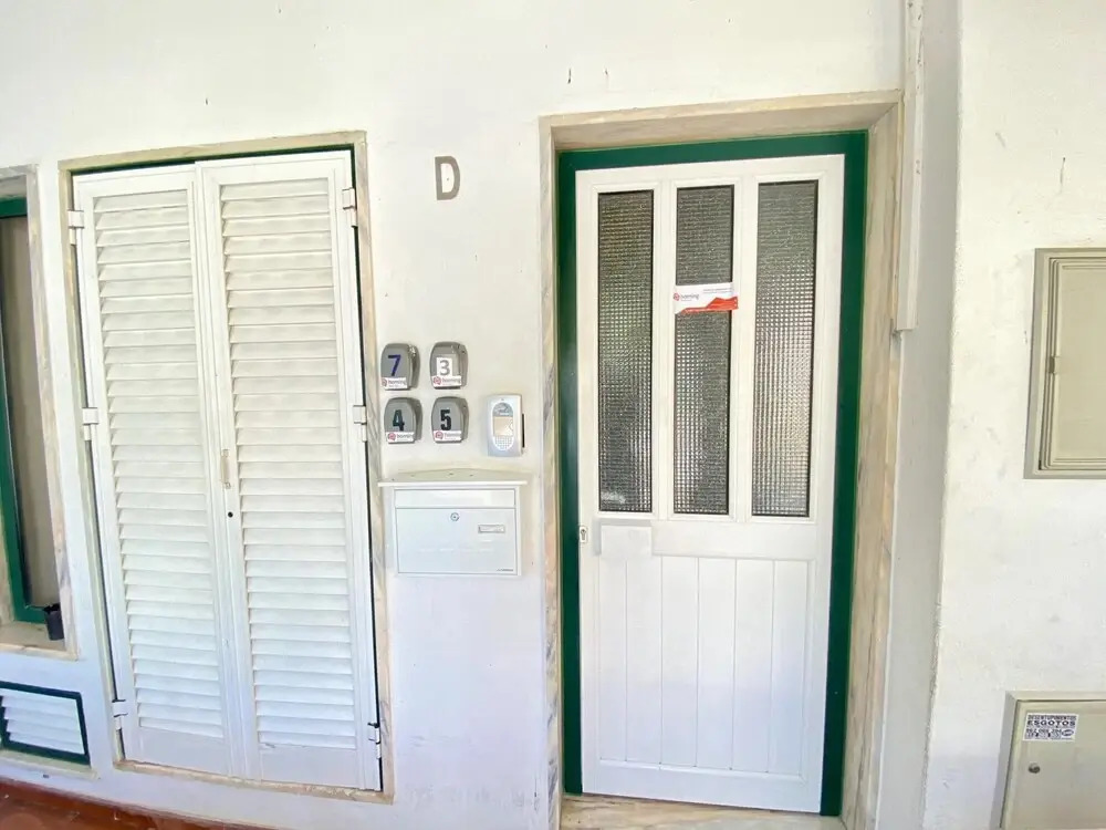 Faro Airport Flat 7 by Homing