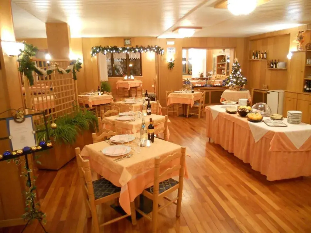 Hotel alle Rose Family inspired garden and spa