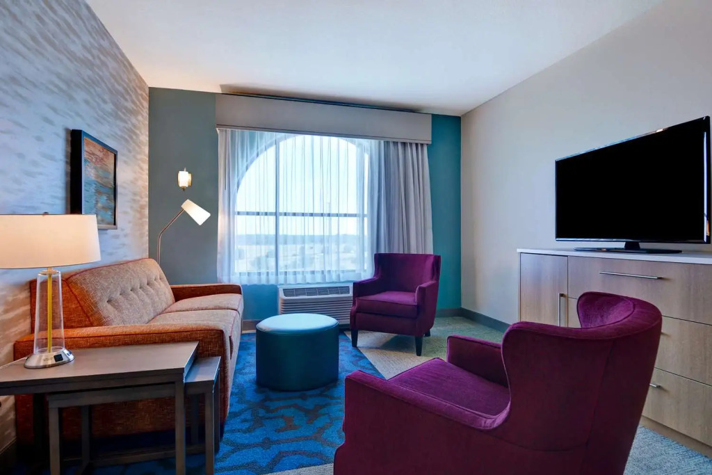Home2 Suites By Hilton Orlando Flamingo Crossings, FL