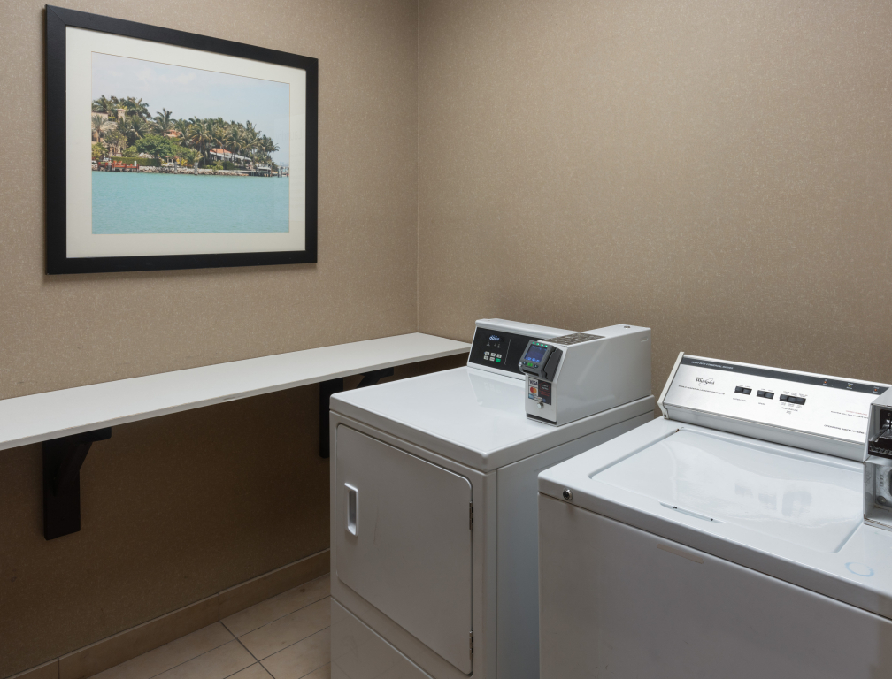 Holiday Inn Express Miami Airport-Blue Lagoon Area by IHG