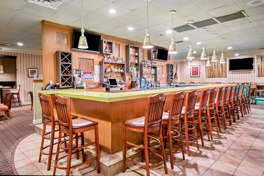 Holiday Inn Roanoke-Tanglewood-Rt 419&I581 by IHG