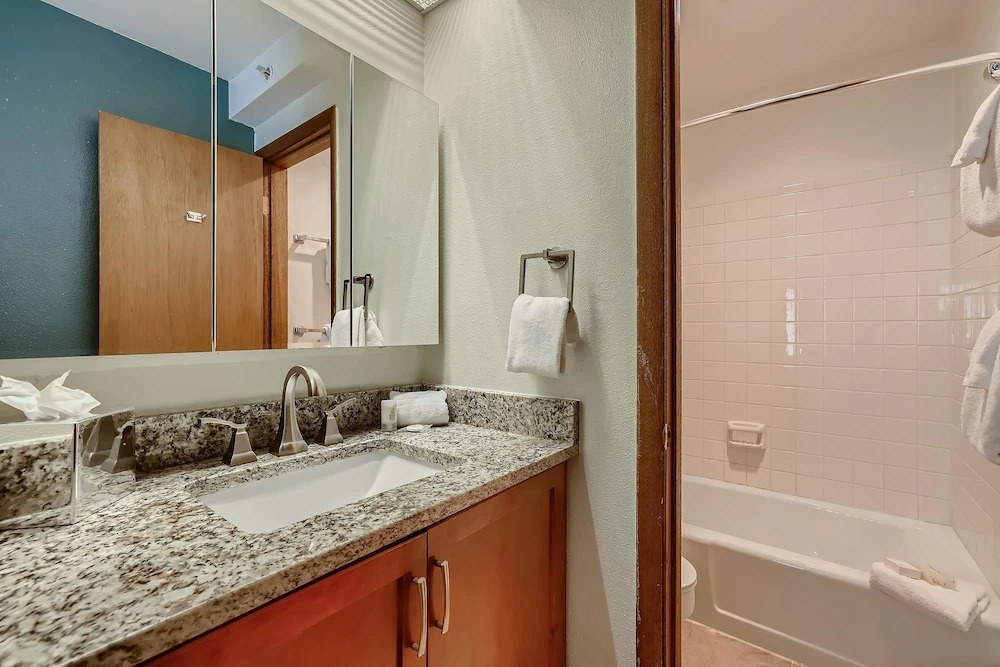 Westwind 102 2BD 2BA Silver Condo