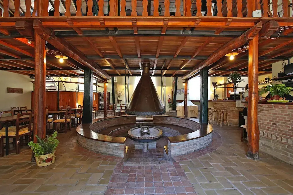 Apartment in Montaione With Carport