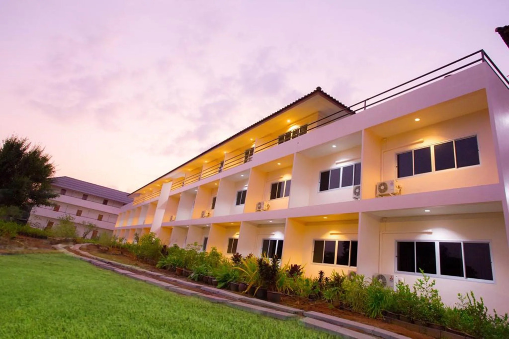 Be Fine Sabuy Hotel and Resort