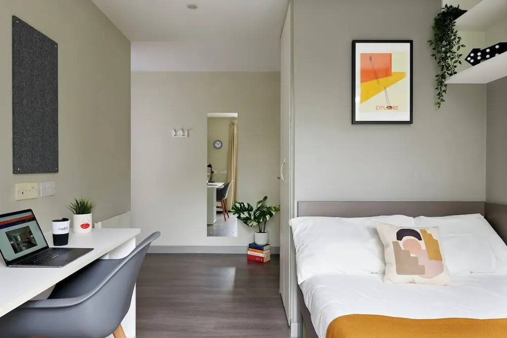For Students Only - Ensuites in Huddersfield