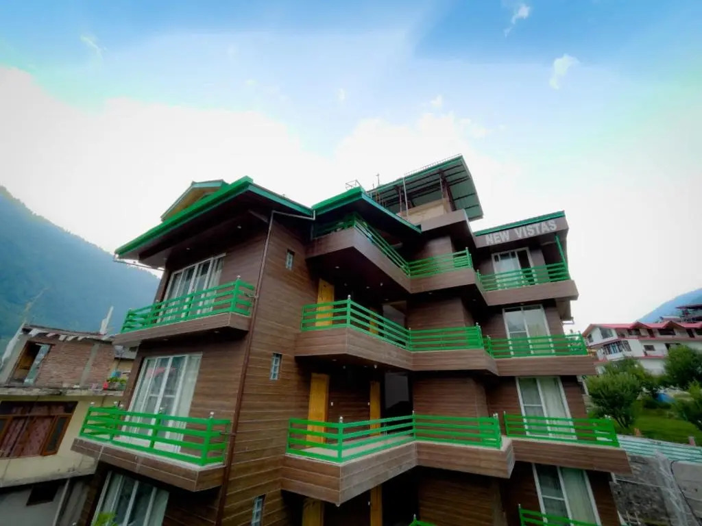 Snow Vista Hotel and restaurant