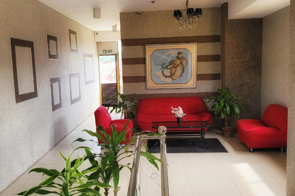 Sunny Point Hotel