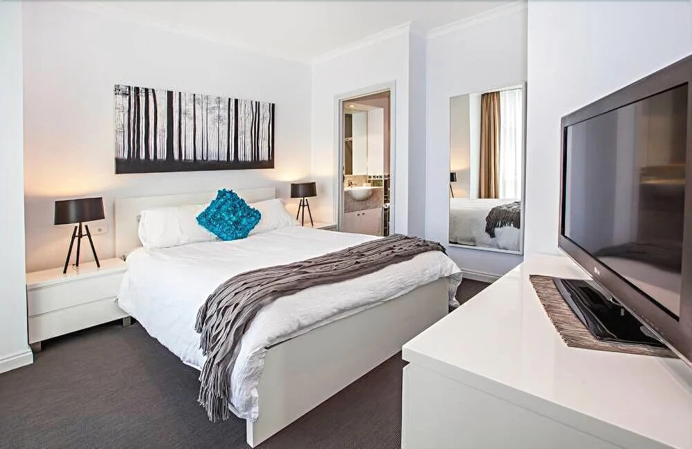 BHB Luxurious