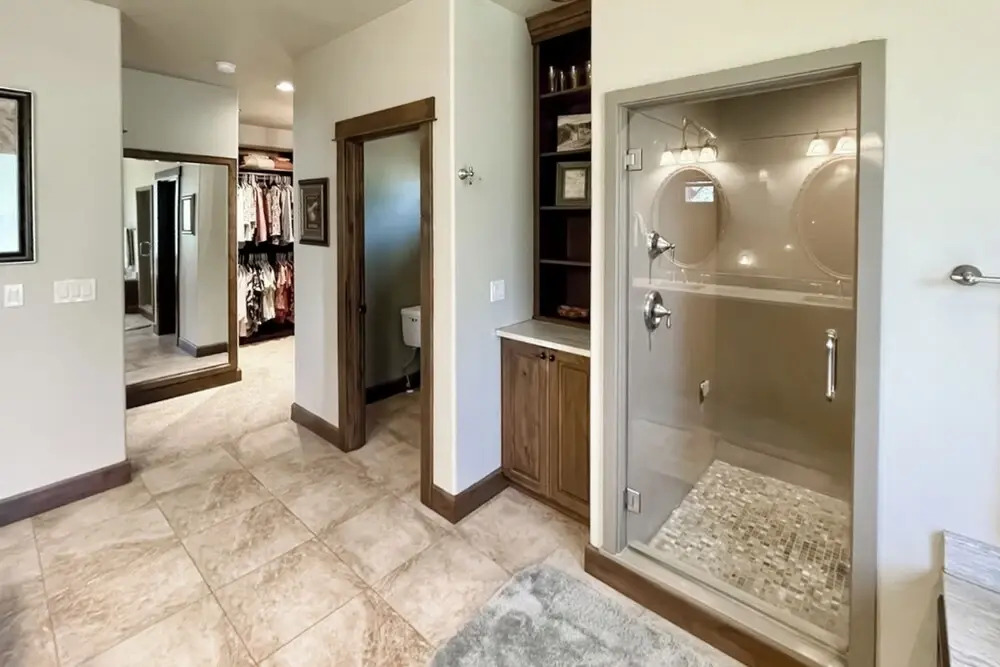 4BR Home on the Deschutes River 5 min to Sun River