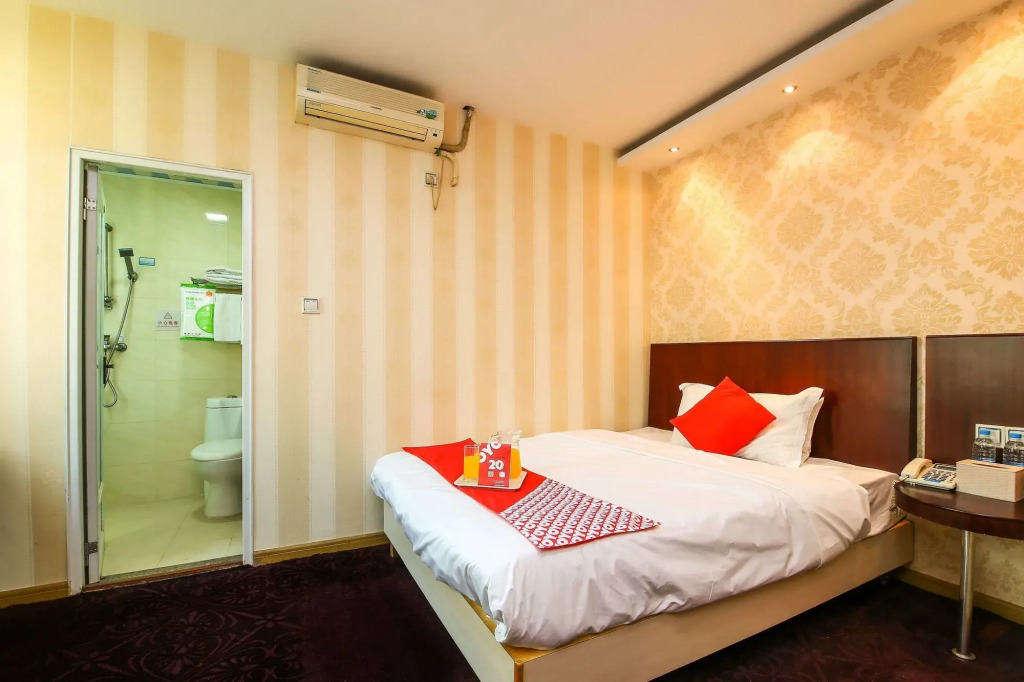LanTu Hotel (Shenzhen Hongfa World)