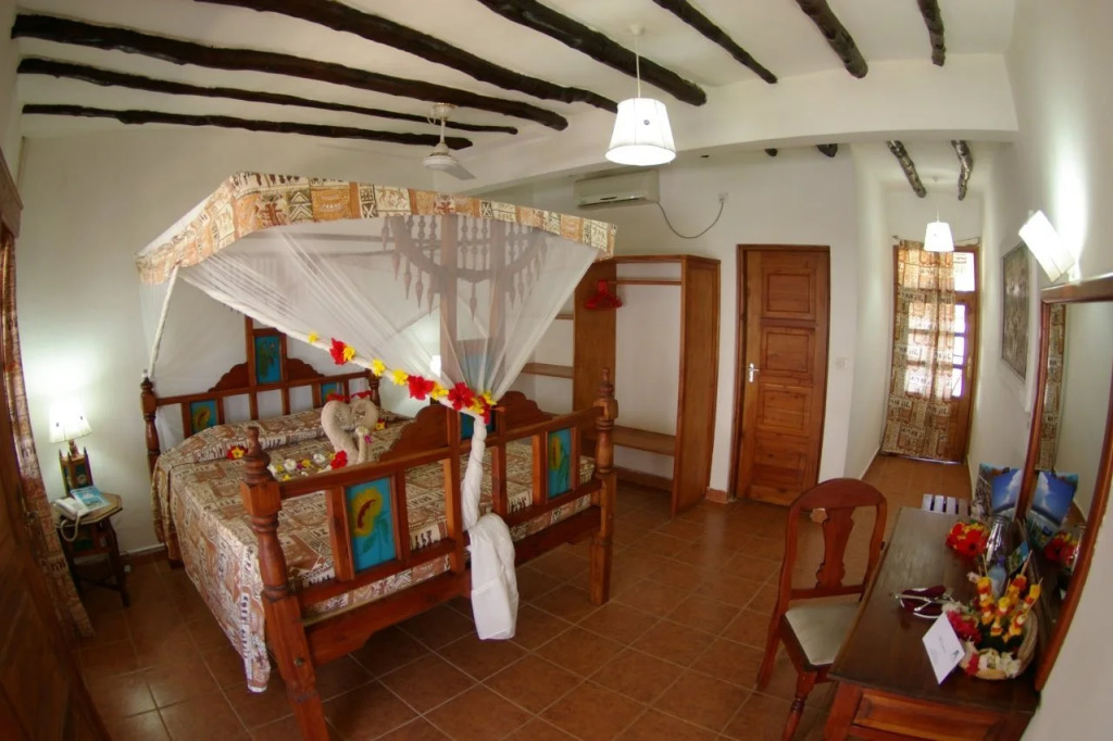 Jacaranda Beach Resort