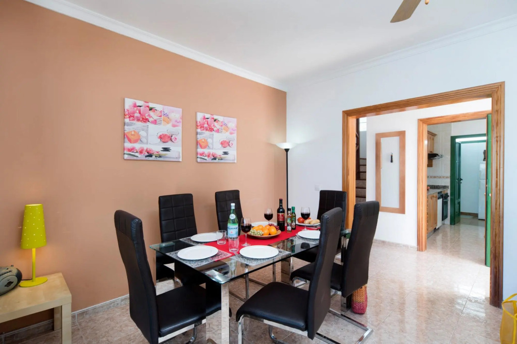 Villa Alegranza Heated Private Pool Walk to Beach A C Wifi Car Not Required - 2369