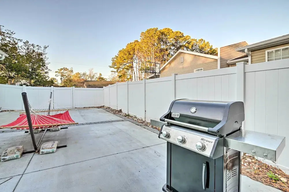 Murrells Inlet Home with Fire Pit Near Beaches