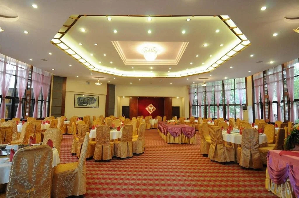 Emei Mount Xiuhu Holiday Resort