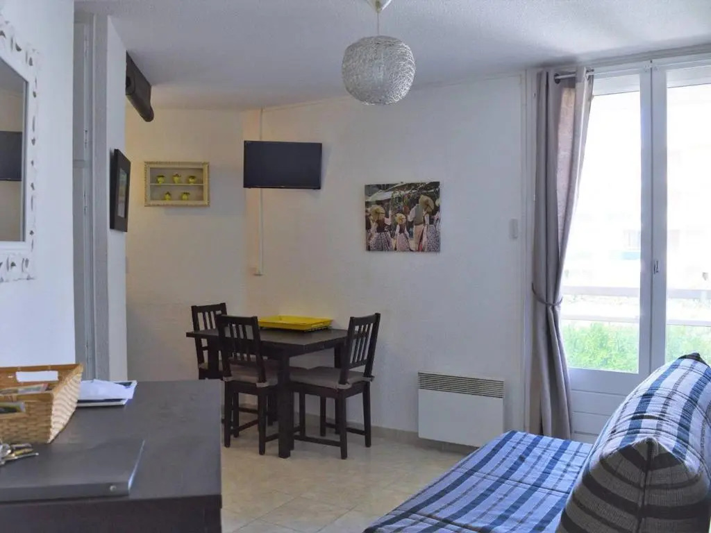 Appartement Bormes-les-Mimosas, 1 pièce, 3 personnes - FR-1-251-393