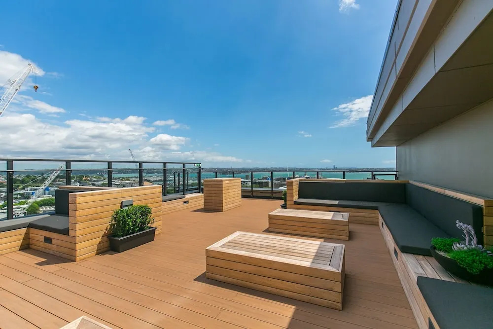 Penthouse with Access to Exclusive Rooftop Terrace