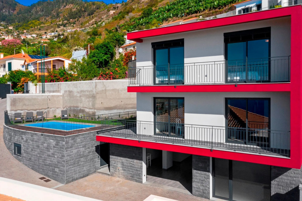 Contemporary villa in Calheta, stunning views, heated pool | Amaro Sunset