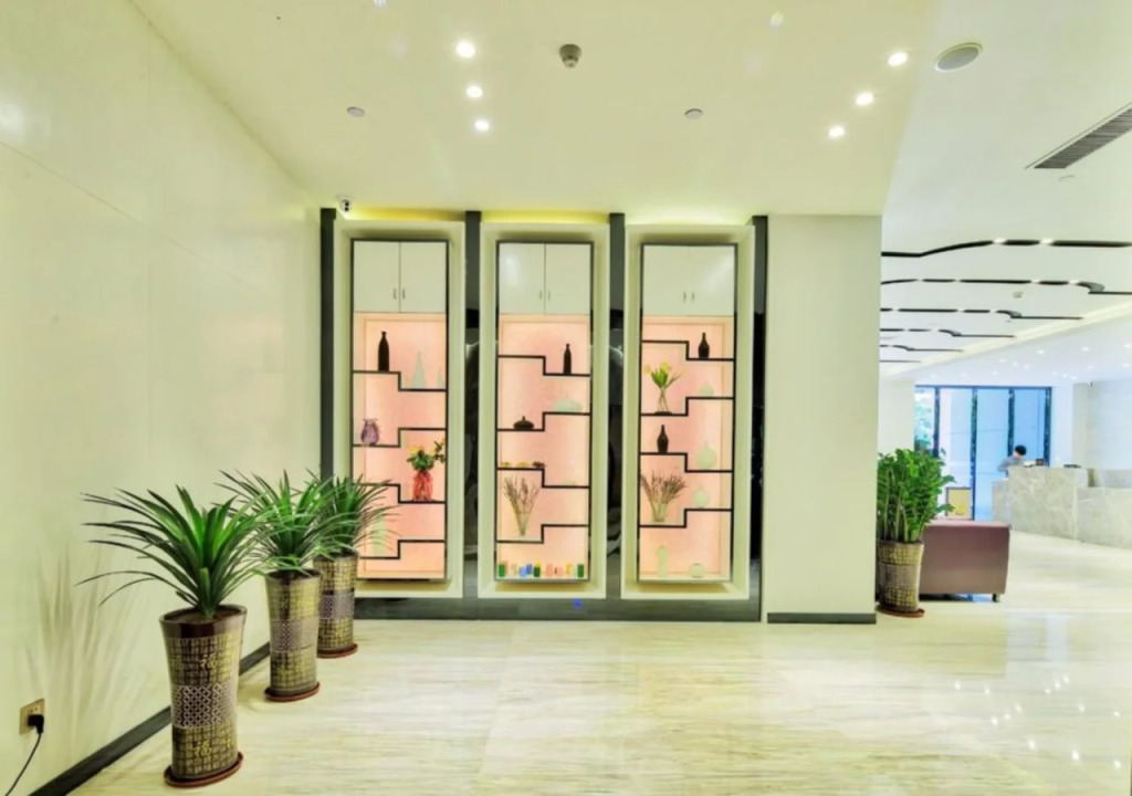Lavande Hotel Hai Ya Mega Mall