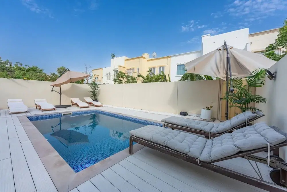 StayShort - Luxurious Spacious 3-Bedroom Villa with Private Pool at Springs 10