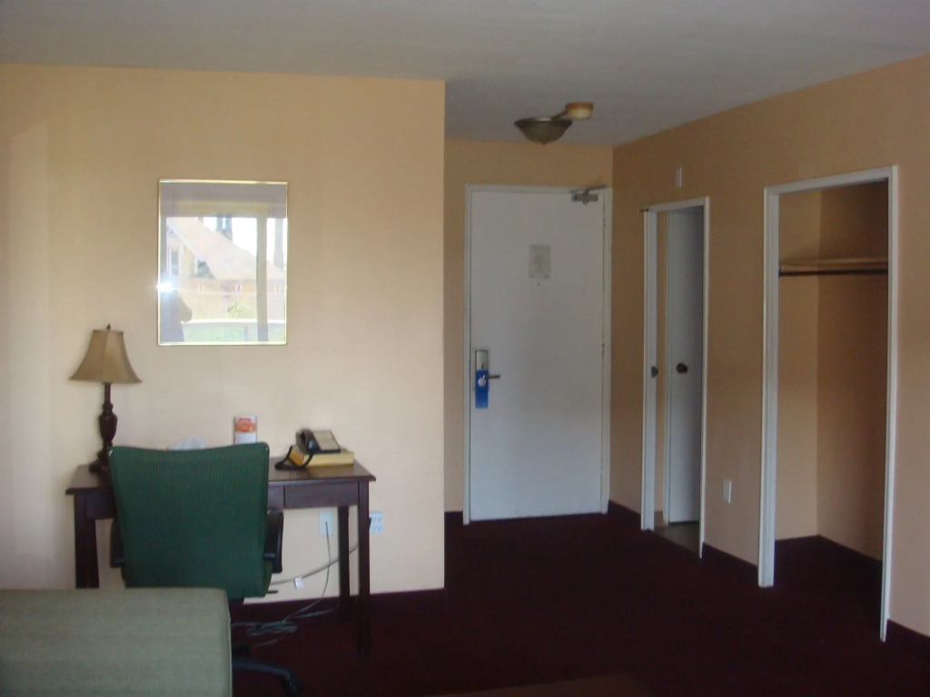 London Executive Suites Hotel
