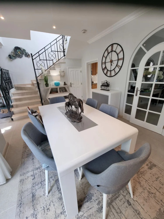 Beautiful 2-bed Villa in Quinta do Lago With Pool