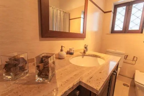 Ocean, Pines and Mountain - Renovated February 2025 - AC