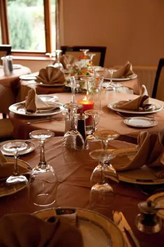 Hanoras Cottage Guesthouse and Restaurant