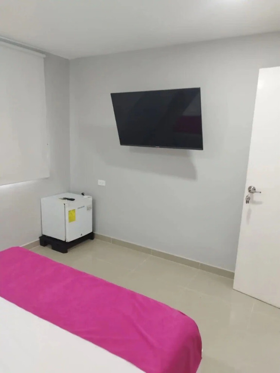 Room-bm-8 Room Near the sea With air con