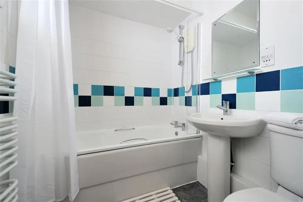 9 Bay View Court