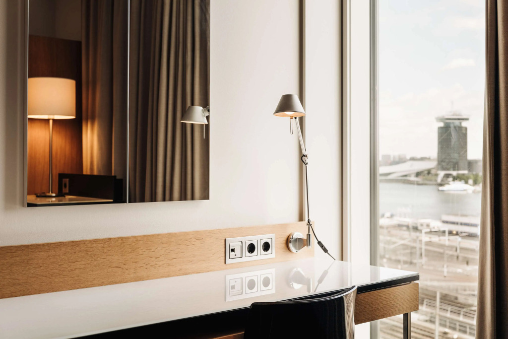 DoubleTree by Hilton Amsterdam Centraal Station