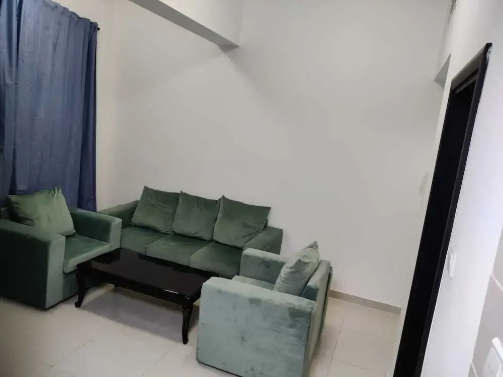 1BR in Dubai Marina Near Metro