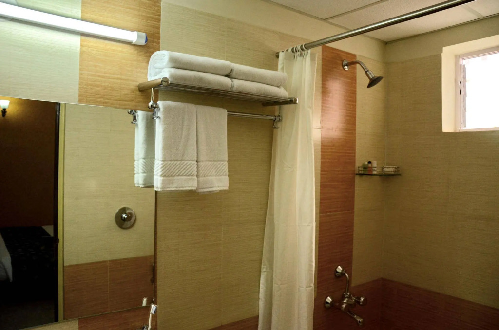 Sunray Hotel