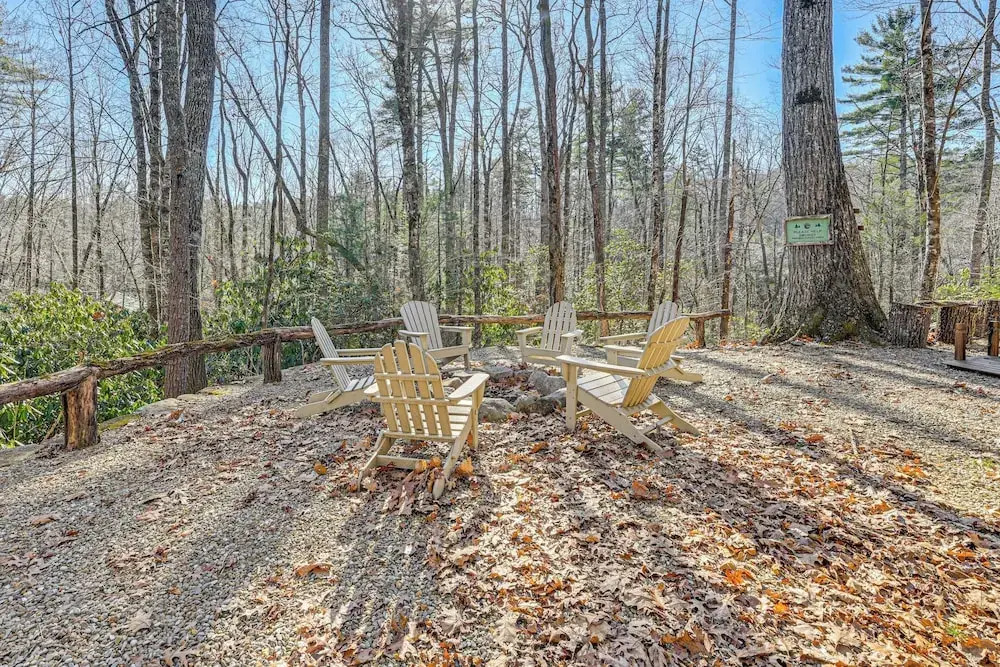 Home w/ Fire Pit & River Access in Sapphire Valley