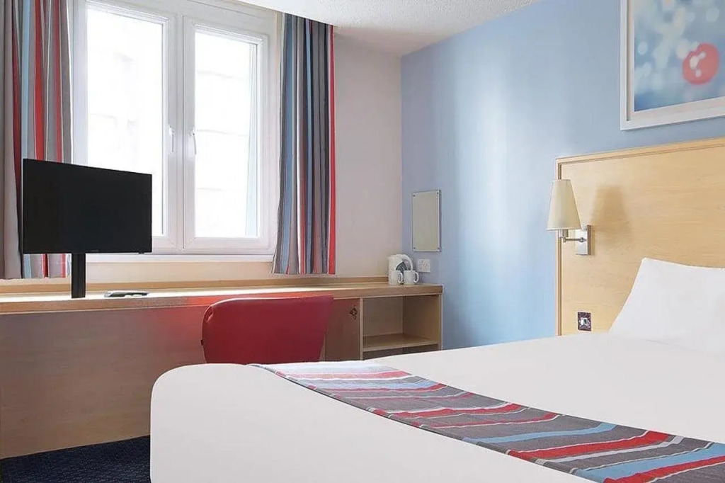 Travelodge Newcastle Whitemare Pool
