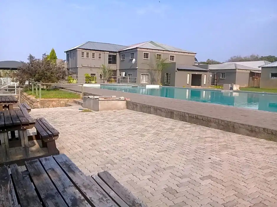 SIMA SILVER LODGE