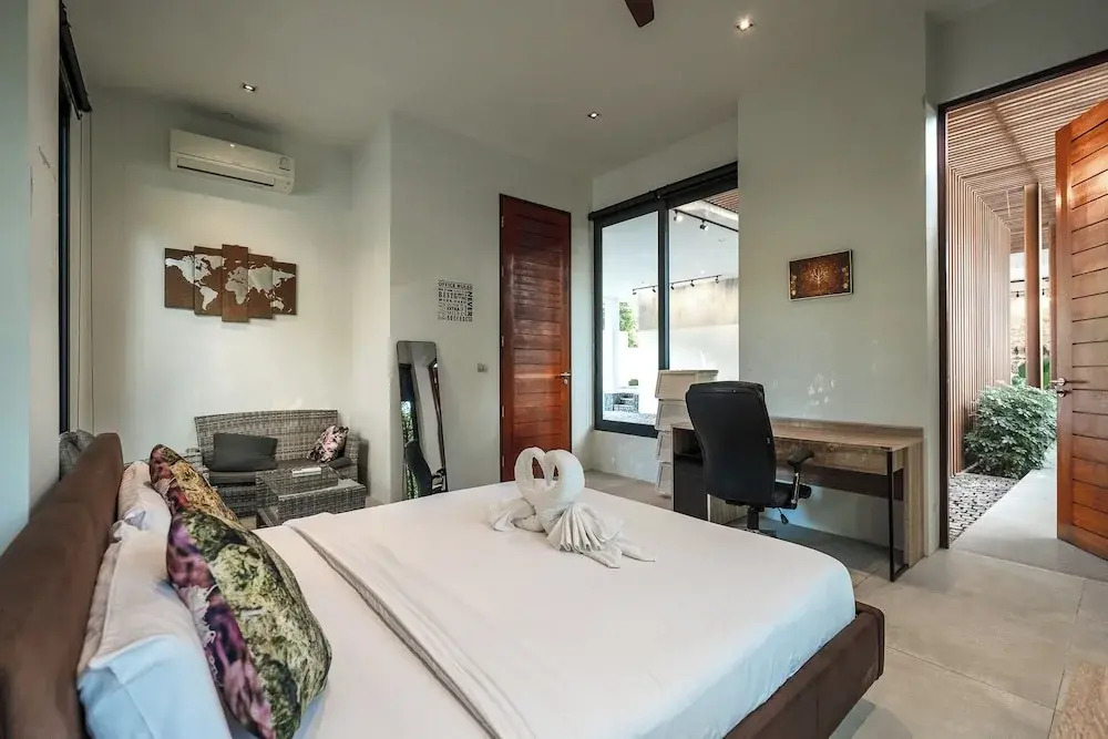 Luxury9BRVillaGolfViewTennisCourt V158