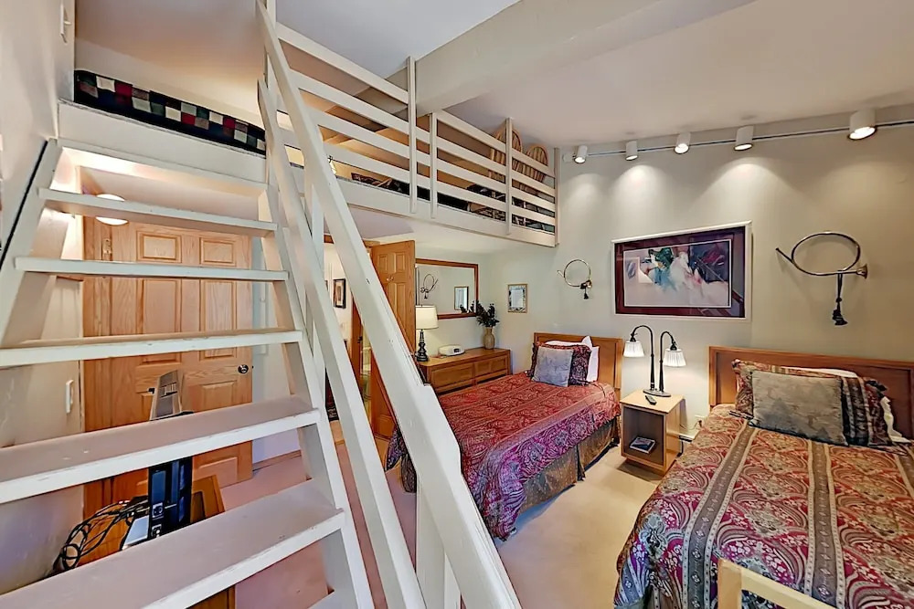 Alpine Condo in Snowmass Village by RedAwning