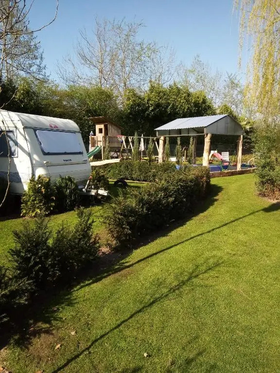Urlaub machen im großen Garten direkt am Kinderparadis Irrland