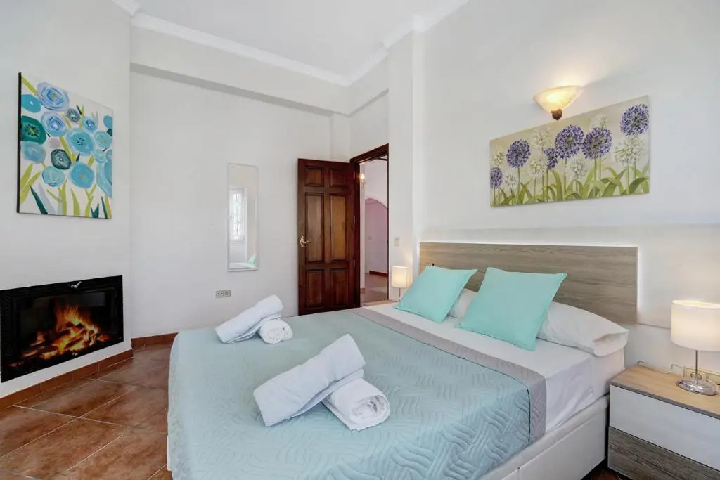 Villa 10 Luxe by Lirios Village Marbella - Superb Location and Heated Pool