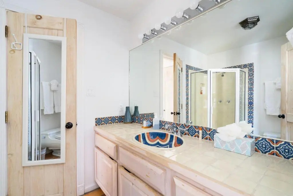 Casa Viva, 2 Bedrooms, Walk to Plaza, Fireplace, Pet Friendly, Sleeps 5