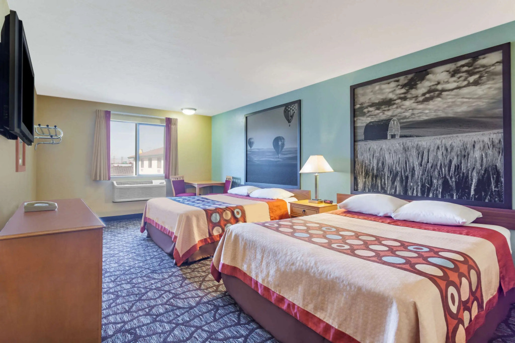 Super 8 by Wyndham Union Gap Yakima Area